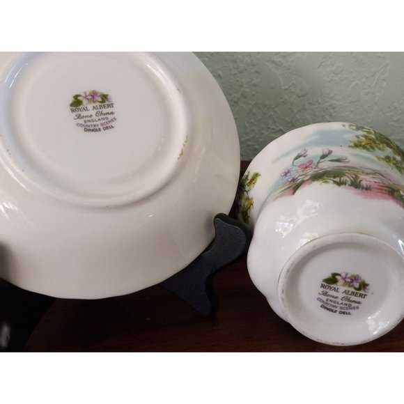 Vintage Royal Albert Bone China England Country Scenes Dingle Dell Teacup and Sa - Picture 8 of 15